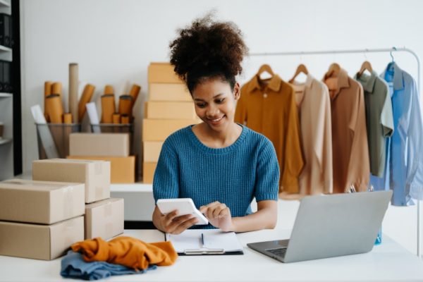 Loja online precisa de CNPJ? Entenda a regra e veja os passos para formalizar a empresa