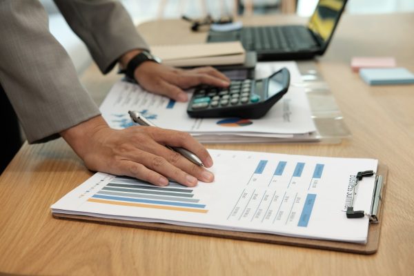 Relatórios contábeis: o que são, quais os tipos e como usar na prática