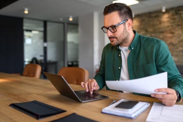 Como fazer inscrição estadual? Entenda para que serve e veja o passo a passo