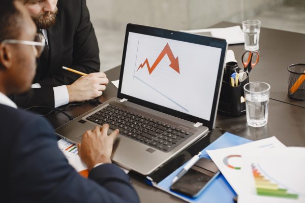 O que quebra uma pequena empresa no Brasil? Entenda as causas e saiba como evitar a falência