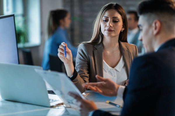 Crédito resolve caixa? Como saber se o problema é estrutural e quando pegar um empréstimo